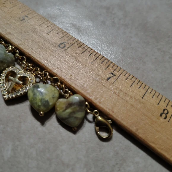 Vintage  Gold Tone Semi Precious Hearts And Bling Charm Bracelet/ 7 1/2 " - Picture 6 of 7